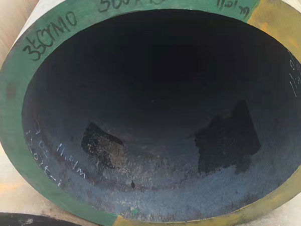 35CrMo大口径无缝钢管.jpg 35CrMo大口径无缝钢管.jpg